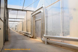Sistemas de tuberías de agua caliente de SDC, en un invernadero de Níjar. Sistemas de Calor 'proyecto llave en mano'