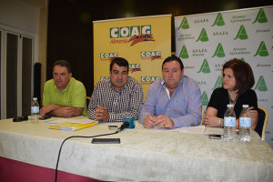 Coag-Almería y Asaja-Almería unidos en una misma mesa ante la situación de crisis de precios del melón y la sandía almerienses.