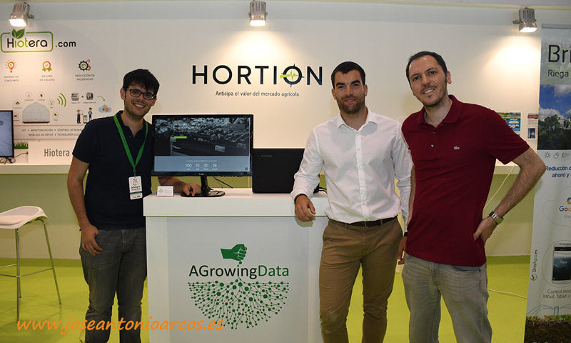 A través del portal Hortion. Parte del equipo de AgrowingData que ha hecho posible el primer modelo predictivo de precios agrícolas. /joseantonioarcos.es