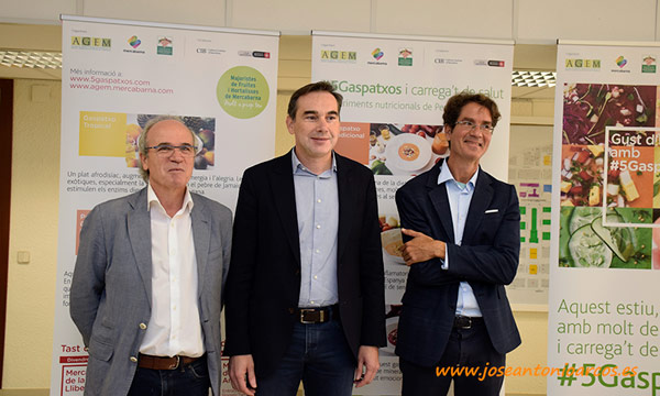 Antoni Marrugat, Pere Prats y Pablo Campra en Mercabarna. /joseantonioarcos.es