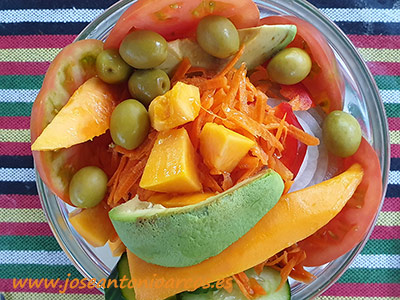 Ensalada con frutas tropicales. /joseantonioarcos.es