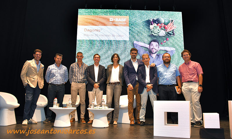BASF presenta el fungicida Dagonis en Almería. /joseantonioarcos.es