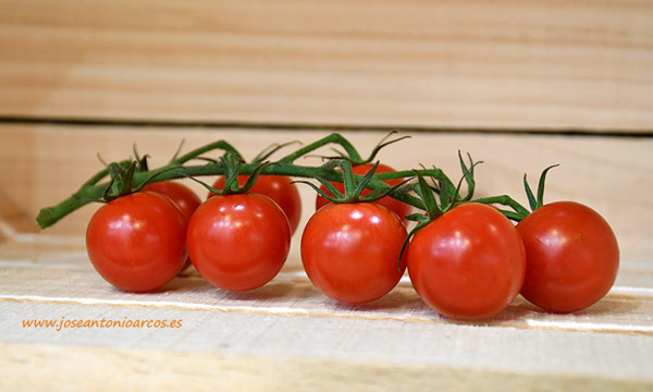 Tomate cherry rama Deliquia RZ. /joseantonioarcos.es