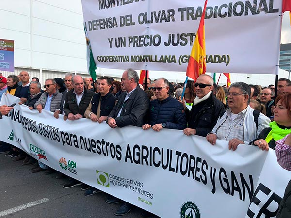 Agricultores y ganaderos por unos precios justos en Granada. /joseantonioarcos.es
