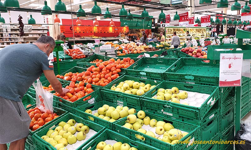 Supermercados. Sección de frutas y hortalizas. /joseantonioarcos.es